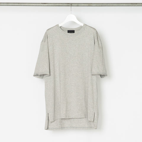 BASIC PLAIN T-SHIRT