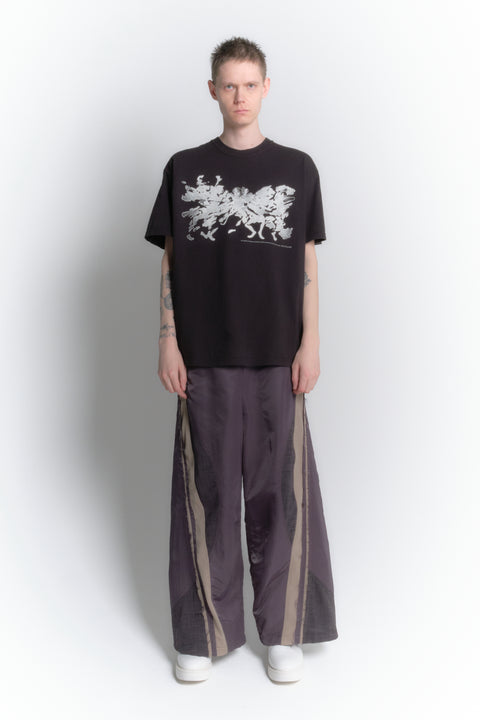 GRAPHIC T-SHIRT "SHOKKAKUTEKI SONZAI"