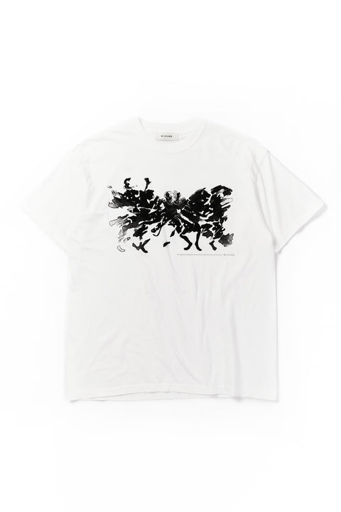 GRAPHIC T-SHIRT "SHOKKAKUTEKI SONZAI"