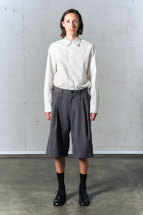 STUDDED MOTION PLEAT GAB SHORTS