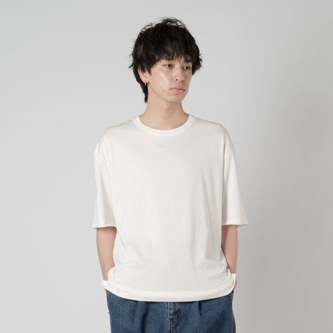 BASIC PLAIN T-SHIRT
