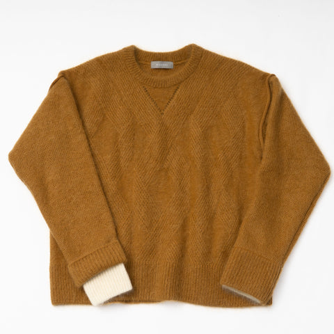 CABLE KNIT