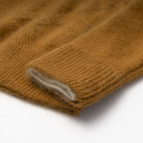 CABLE KNIT