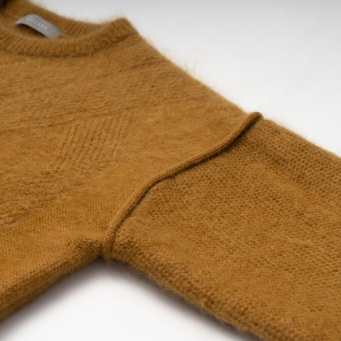 CABLE KNIT