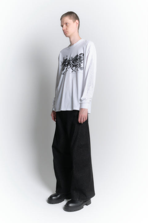 GRAPHIC LONG SLEEVE T-SHIRT "SHOKKAKUTEKI SONZAI"