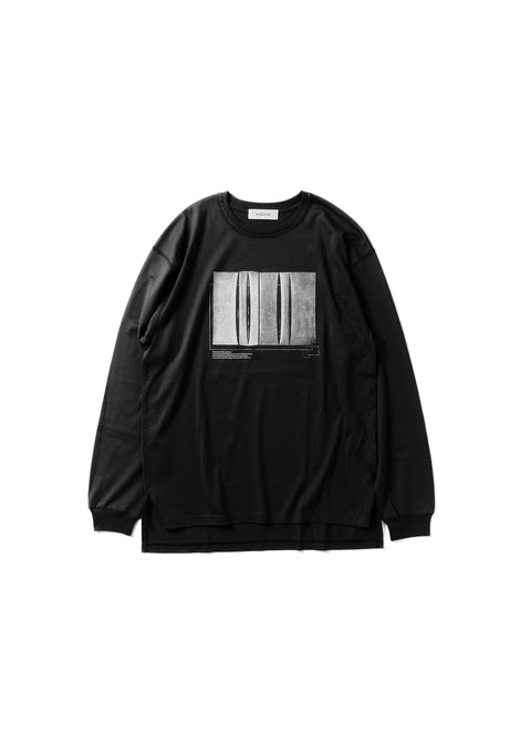 GRAPHIC LONG SLEEVE T-SHIRT "TORN PANEL"