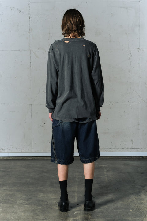 DISTRESSED GRAPHIC LONG SLEEVE T-SHIRT